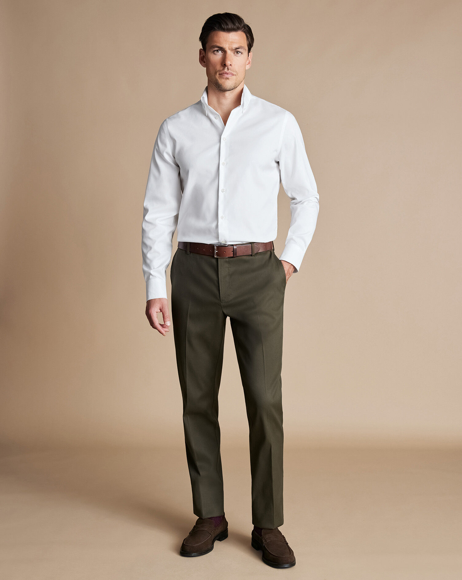 Green Pants Outfit / Suit Dress To Impress The Pants Of Your Dreams | Brown  pants men, Green trousers outfit, Dark brown pants